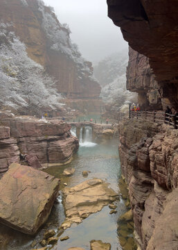 红石峡雪景