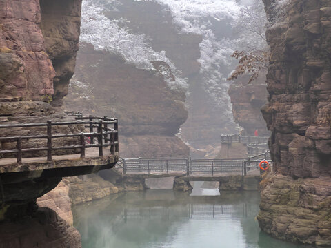 红石峡雪景