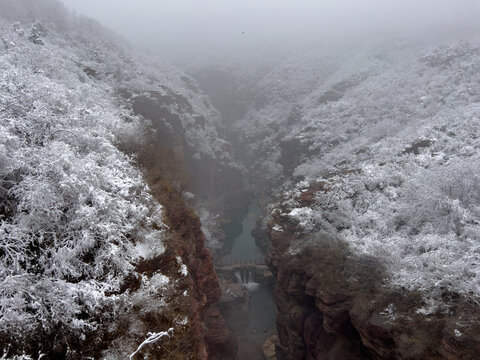 红石峡雪景