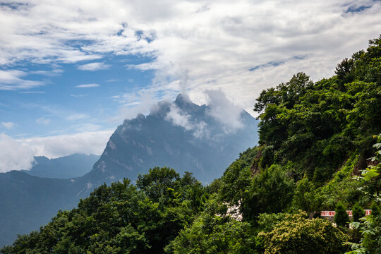 洛阳白云山