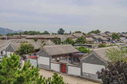 城楼上俯瞰山海古城古建筑群