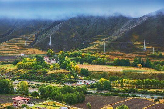 西藏高原秋景和田园风光