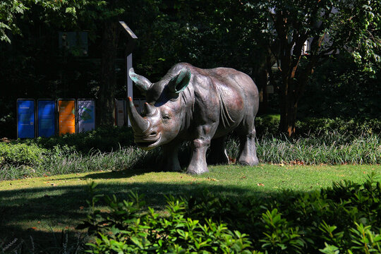 静安公园犀牛雕塑