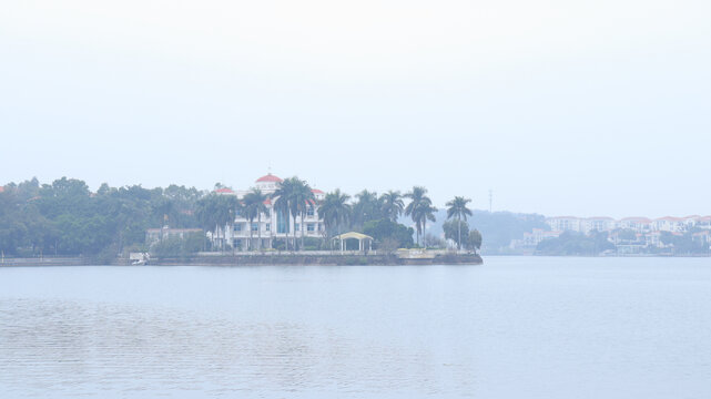 仙湖湖水