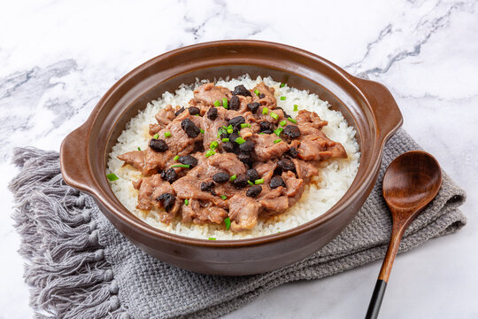 豆豉牛肉煲仔饭