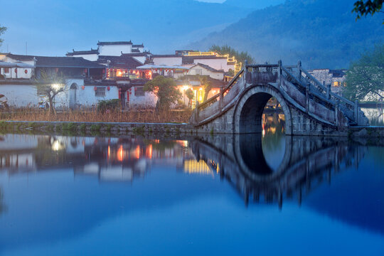 宏村南湖夜景