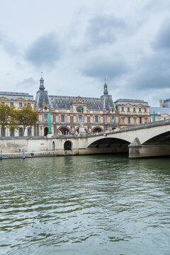 巴黎塞纳河畔都市风景