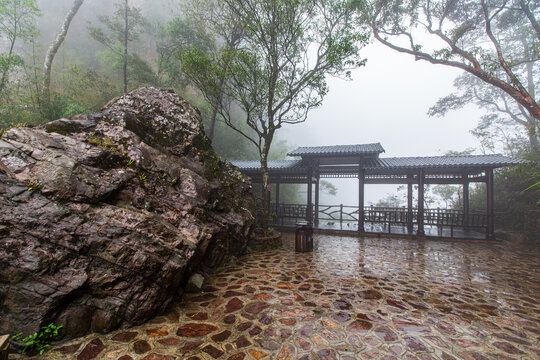 北帝山旅游景区廊亭