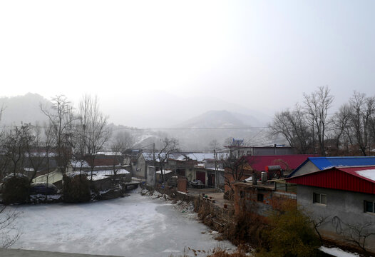 山村雪景