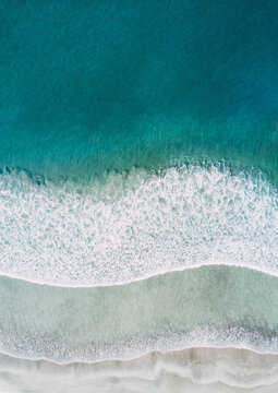 海滩波浪波浪