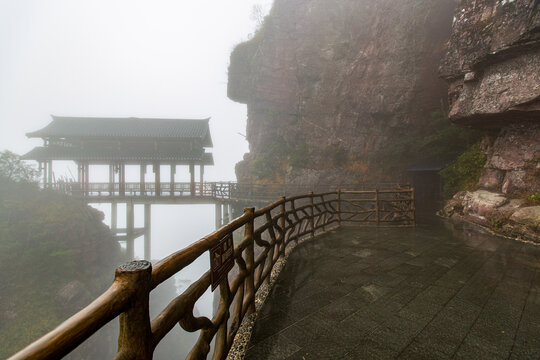 北帝山旅游风景区悬空栈道