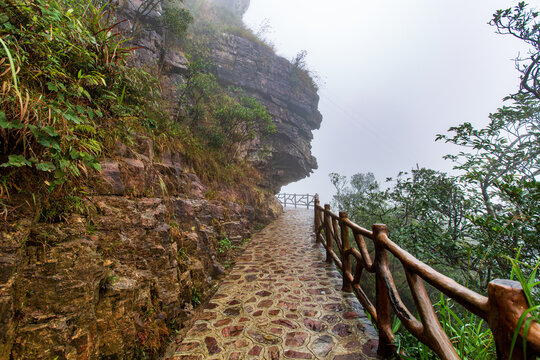 北帝山旅游风景区彩石步道