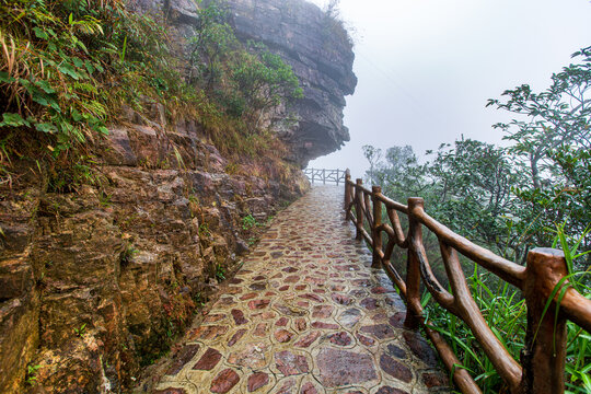 彩石步道