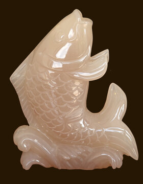 动物玉雕金鱼收藏品鲤鱼玉石艺术