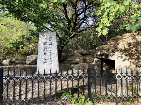 东鸡冠山北堡垒