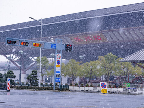 苏州火车站站雪景