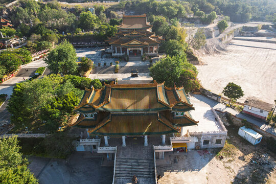 厦门航拍梅山寺建筑景观