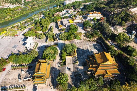 厦门航拍梅山寺建筑景观