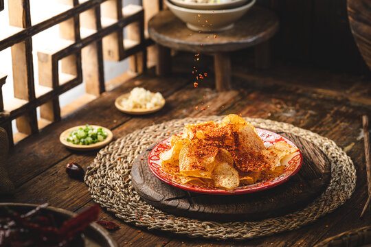 四川特色小吃油炸土豆片