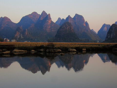 小河