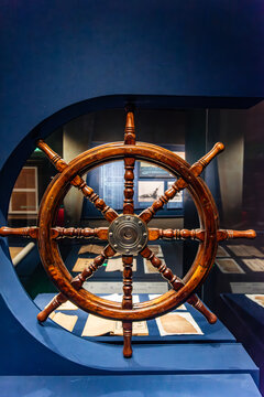 中国国家海洋博物馆的轮船船舵