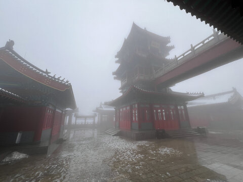 老君山雾雪景