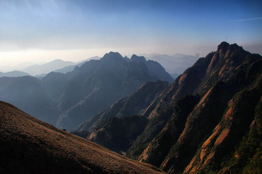 黄山远眺