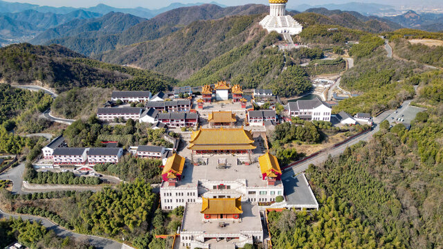 会稽山龙华寺兜率天宫