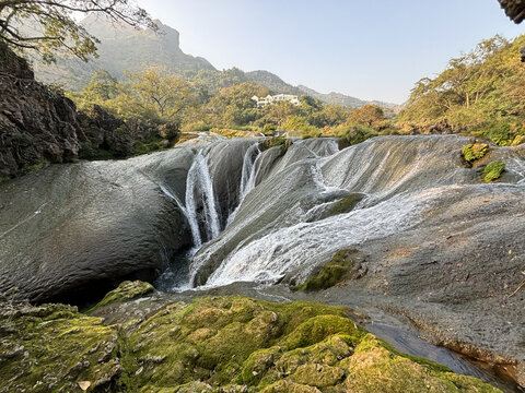 天星桥景区银链坠潭