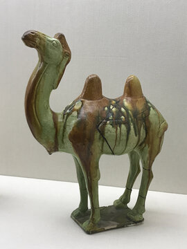 巩义博物馆唐代三彩骆驼