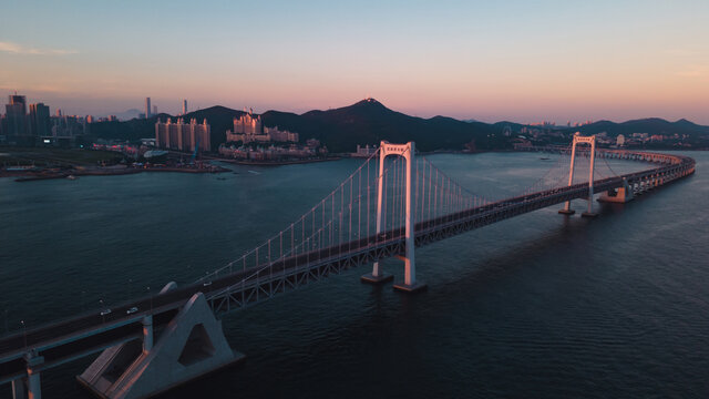 辽宁省大连市跨海大桥落日地标