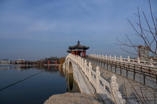 中国开封包公湖开封府建筑风景