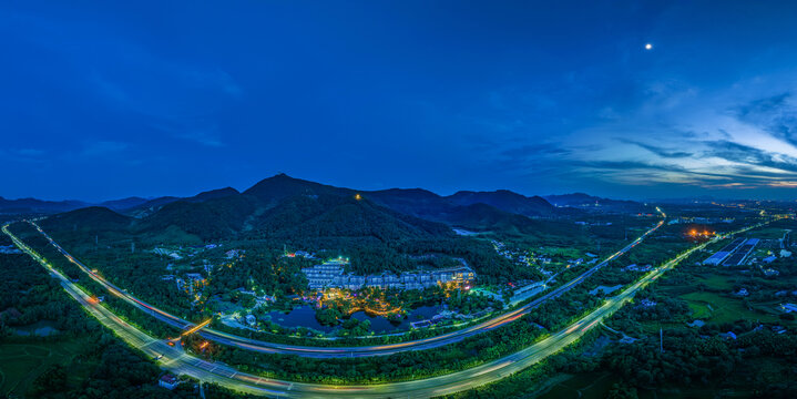 永泉小镇夜景