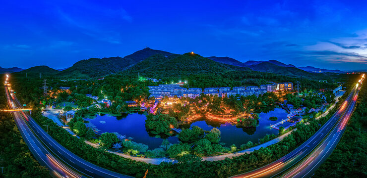 永泉小镇夜景