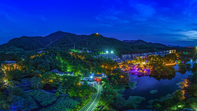 永泉小镇夜景