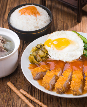 茄汁豬扒飯