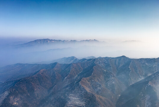 冬季中条山风光