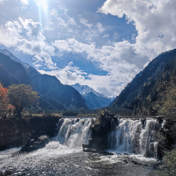 山清水秀