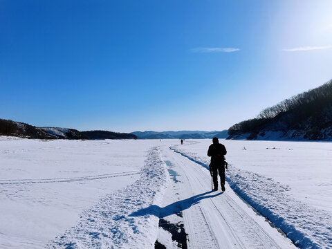 雪山冰河