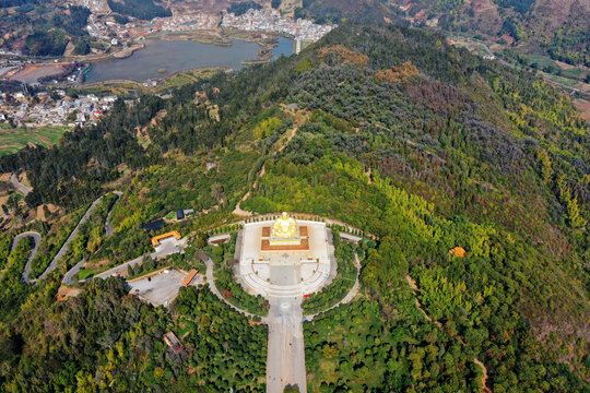 弥勒锦屏山风光