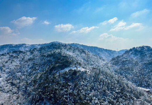 雪后的大山