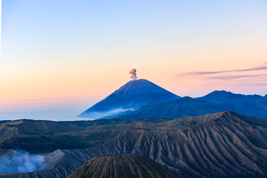 印尼布罗莫火山日出