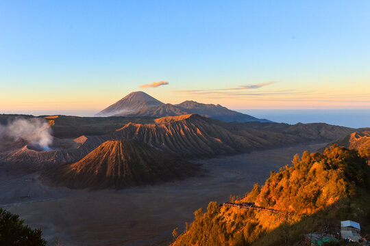 印尼布罗莫火山日出