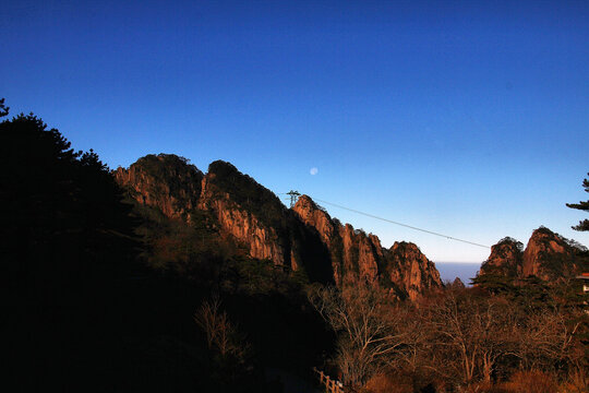 黄山远眺黄山索道