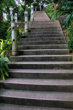 马艮山登山路