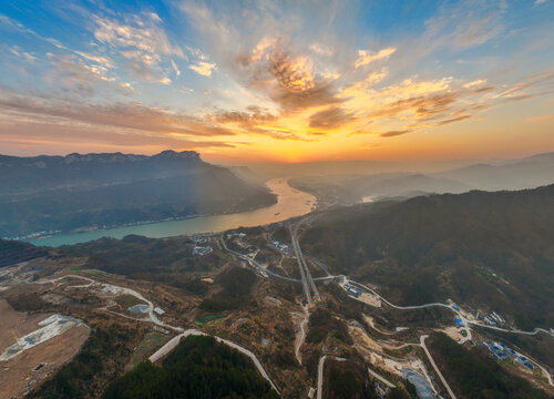 三峡晚霞