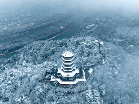 都江堰景区玉垒阁雪景