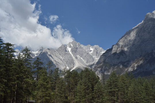 玉龙雪山