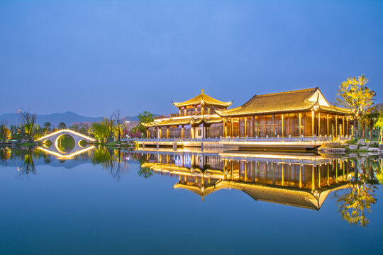 杭州丁桥桃花湖公园夜景