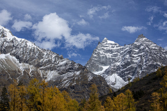 四姑娘山秋季美景